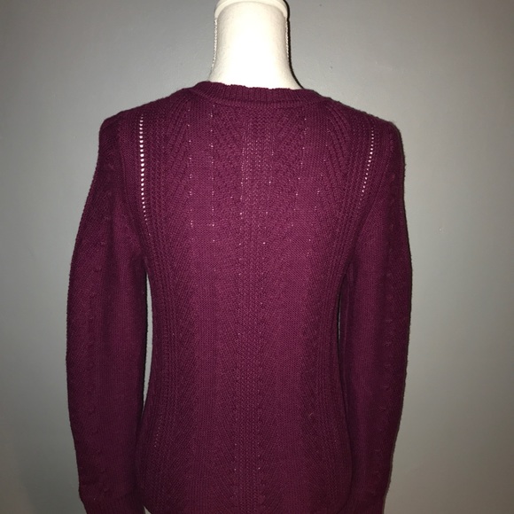Banana Republic Sweater - Picture 3 of 4